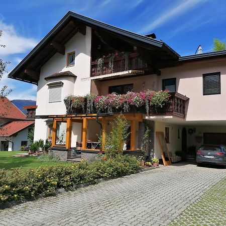 Nikolaus Und Evelyn Astner, Ferienwohnungen เทรอโพลาค ภายนอก รูปภาพ